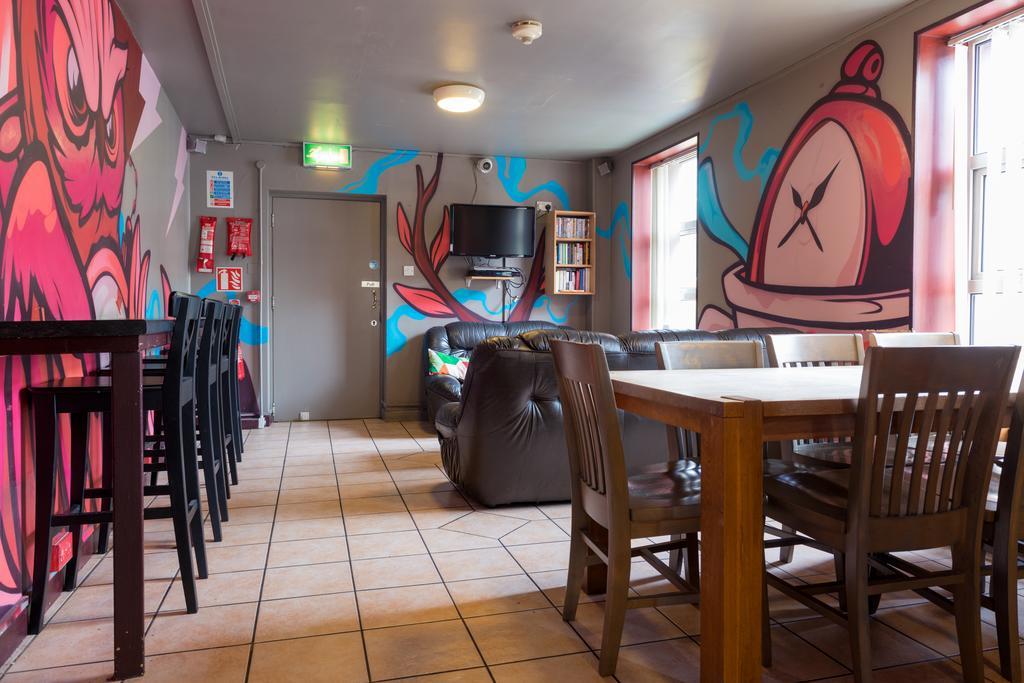 The Times Hostel - College Street Dublin Exteriör bild