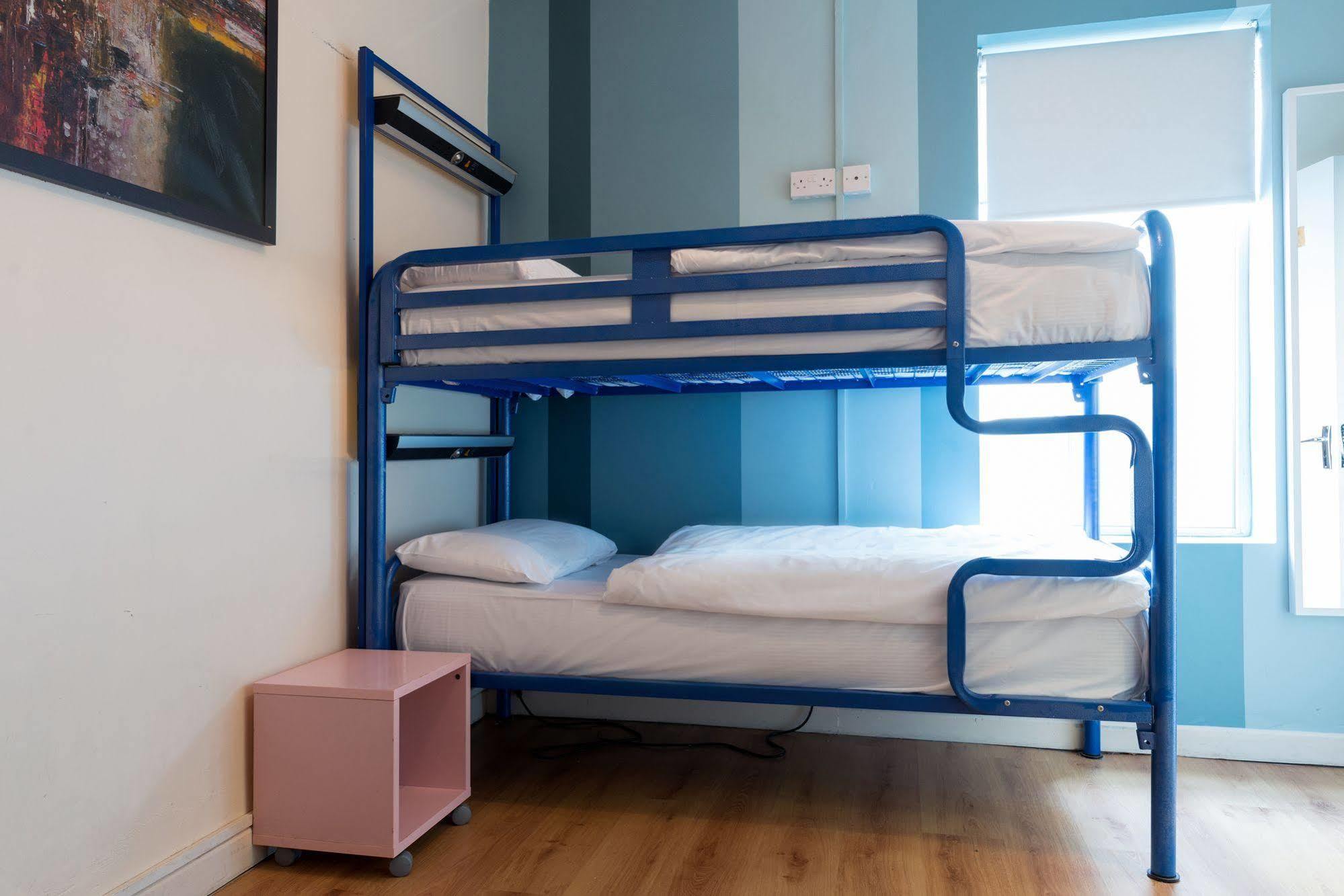 The Times Hostel - College Street Dublin Exteriör bild